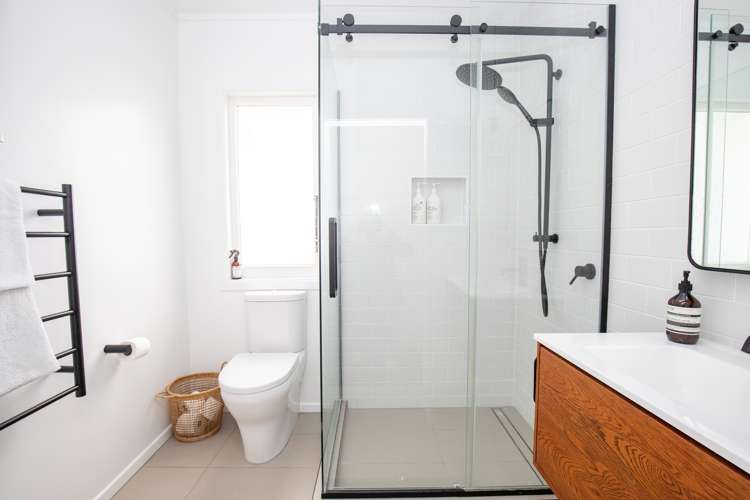 722 State Highway 25 Waitakaruru_12