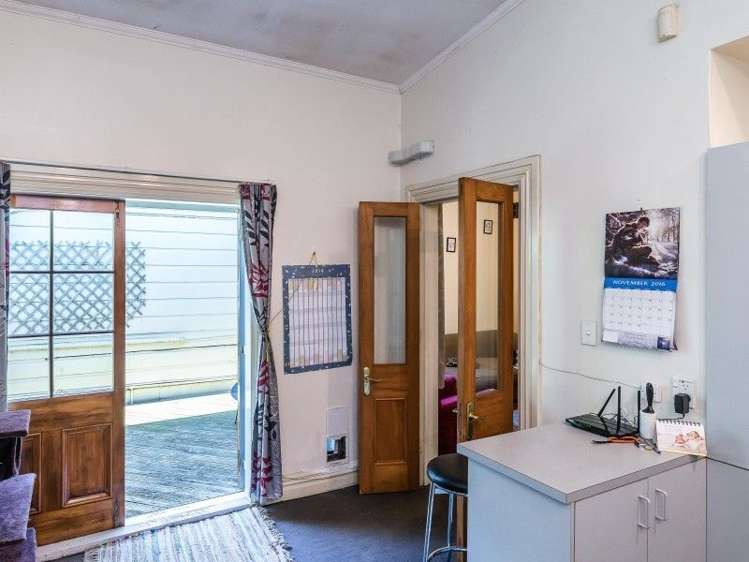 6 Russell Terrace Newtown_3