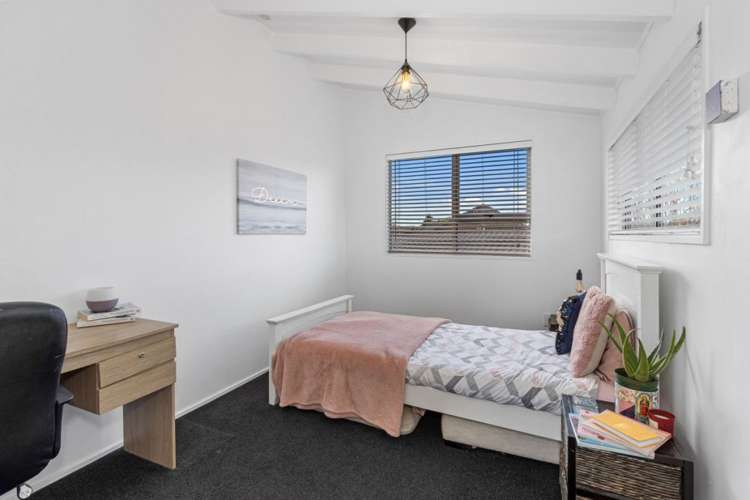 1/23 Blighs Road Strowan_5