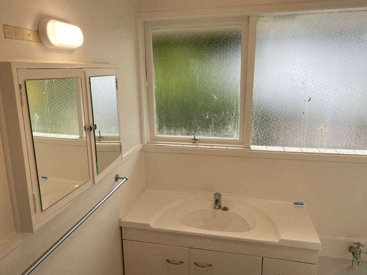 8 Patricia Place Hillpark_11