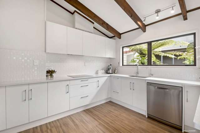 2/19 Oban Road Browns Bay_4