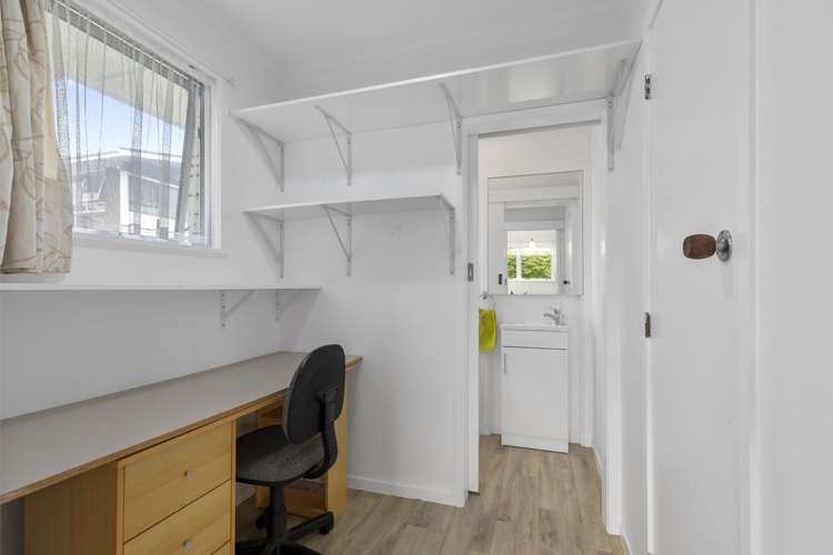 24 Ridge Street Otumoetai_9