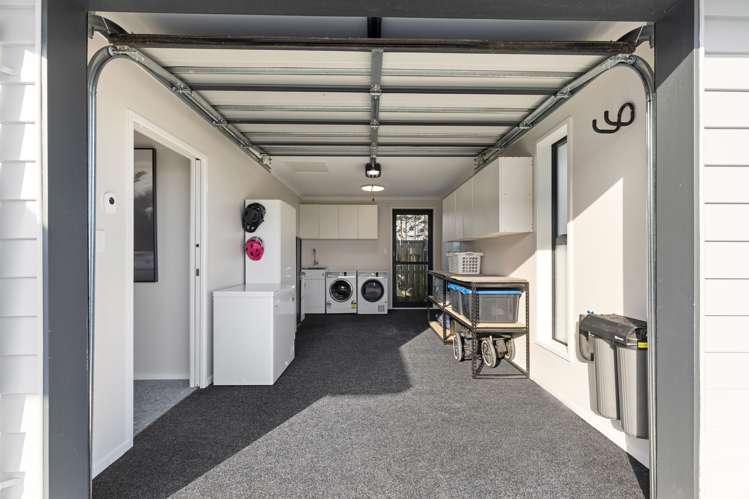 11 Rayner Lane Marton_21