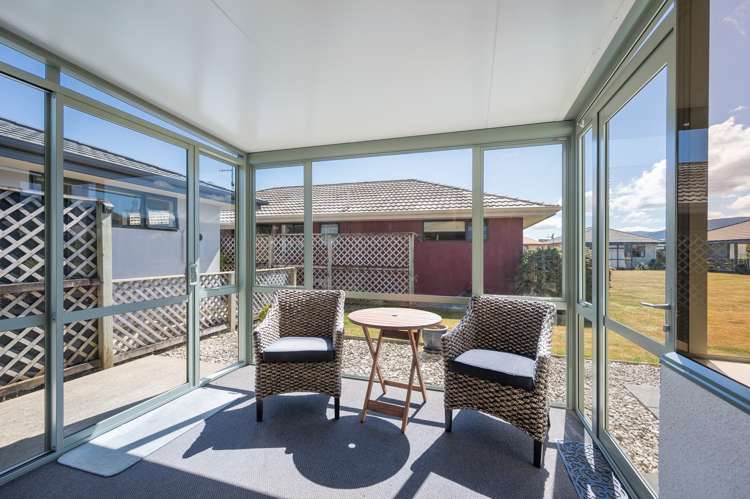 21 Ivy Crescent Richmond_6