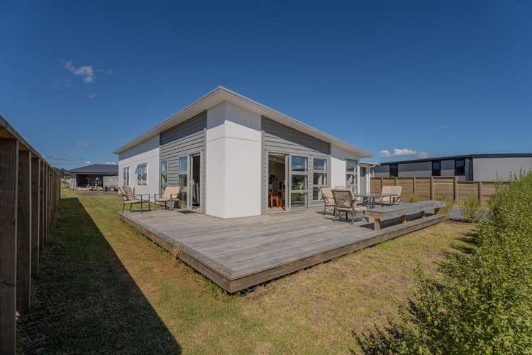 8 Ngaroma Crescent Whitianga_13