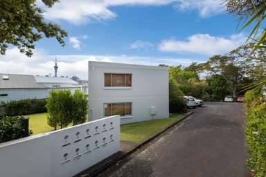 3/27 Hepburn Street_1