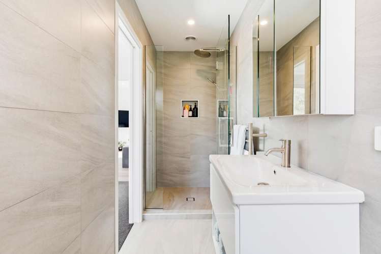 23 Queen Street Brighton_17