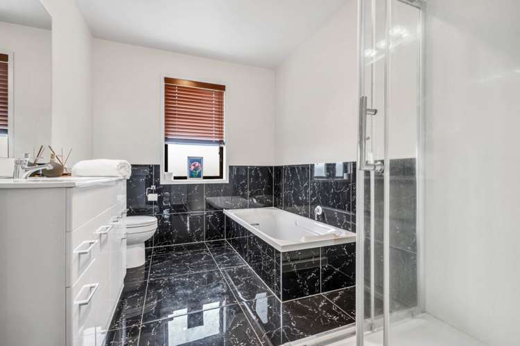 22 Bartells Drive Goodwood Heights_13