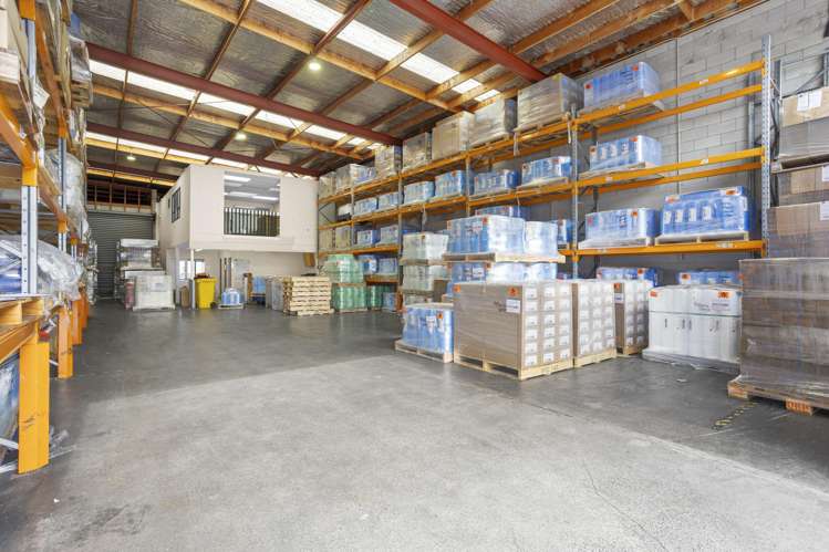 A/3 Colway Place Wairau Valley_2