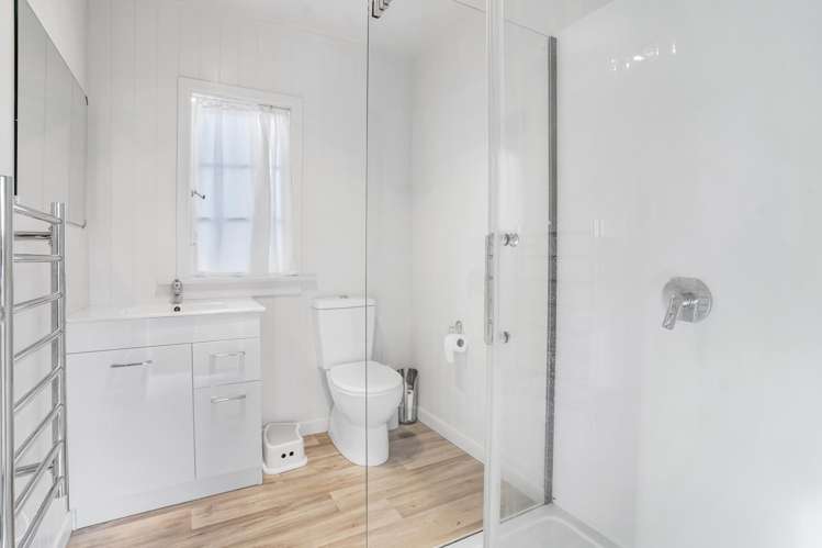 12 McCaughan Street Browns_7