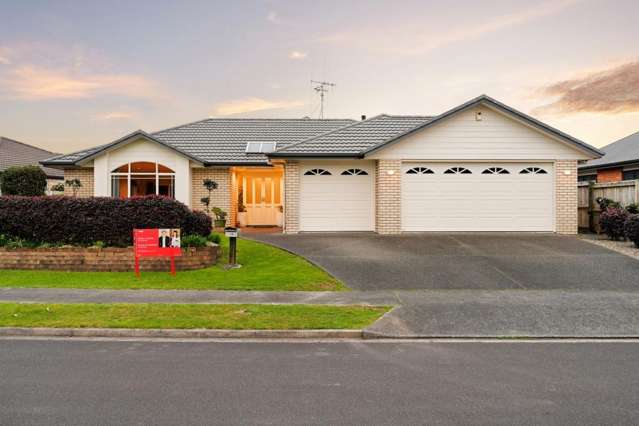 Family Living With Triple Car Garaging