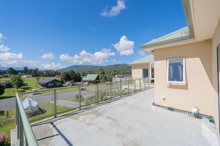 25 Muriwai Drive Manapouri_11