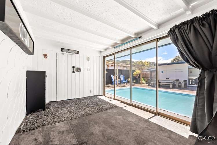 91 California Drive Totara Park_15