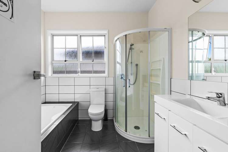 114 Avondale Road Taradale_15