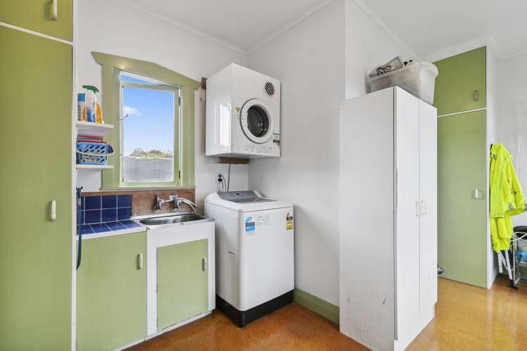 17 Fernlea Avenue Karori_16