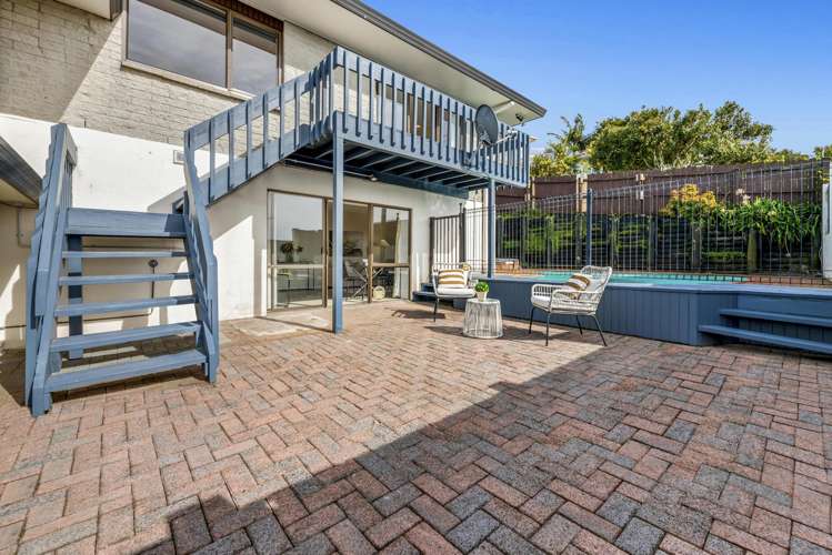32 Haseler Crescent Mellons Bay_12