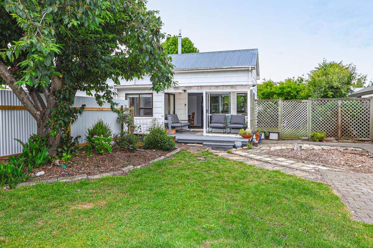 605 Willowpark Road North_0