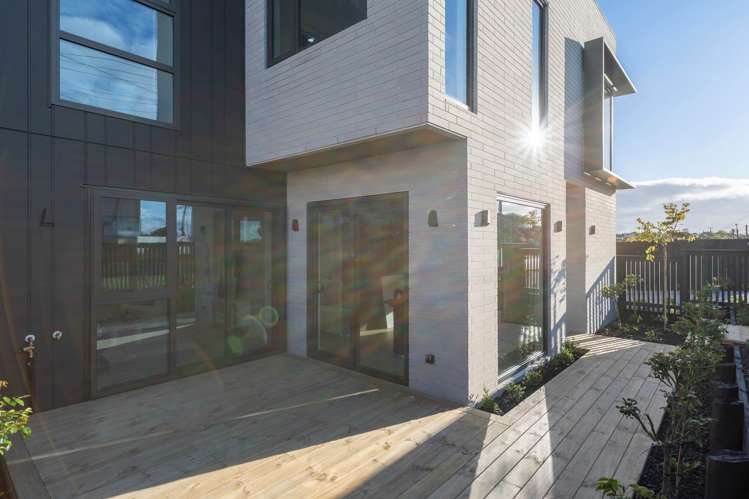 Lot 1/105 Coronation Road Hillcrest_32