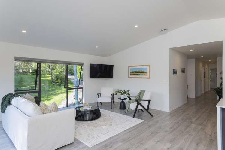 15 Adams Road Whataupoko_13