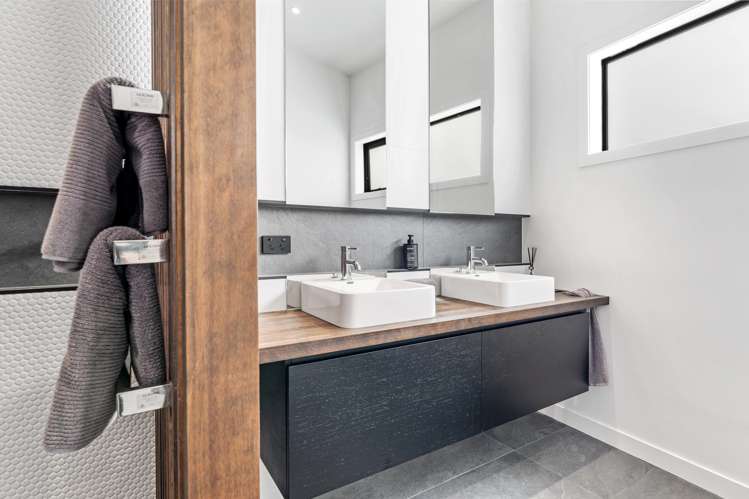 7 Laguna Place Matakatia_17