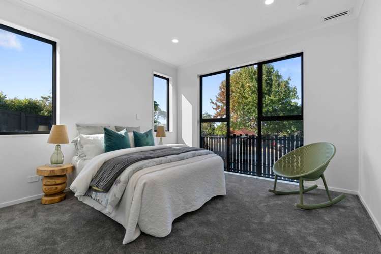 88A Norman Lesser Drive St Johns_5