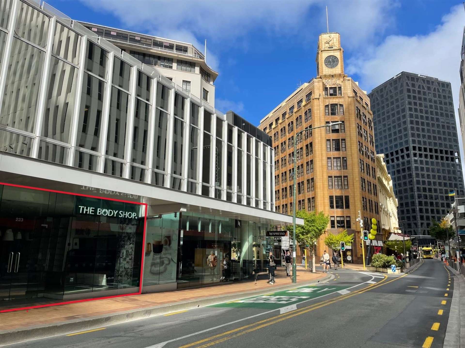 T5-215 Lambton Quay Wellington Central_0