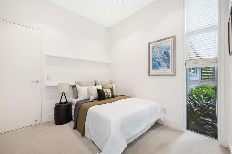 8 Oceania Place Mellons Bay_31