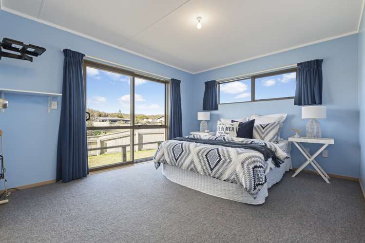 11 Te Kiri Street Himatangi Beach_10