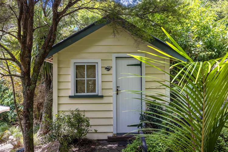 37 Hill Road Palm Beach_19