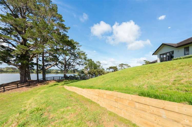 62c Edward Jonkers Drive Riverhead_26