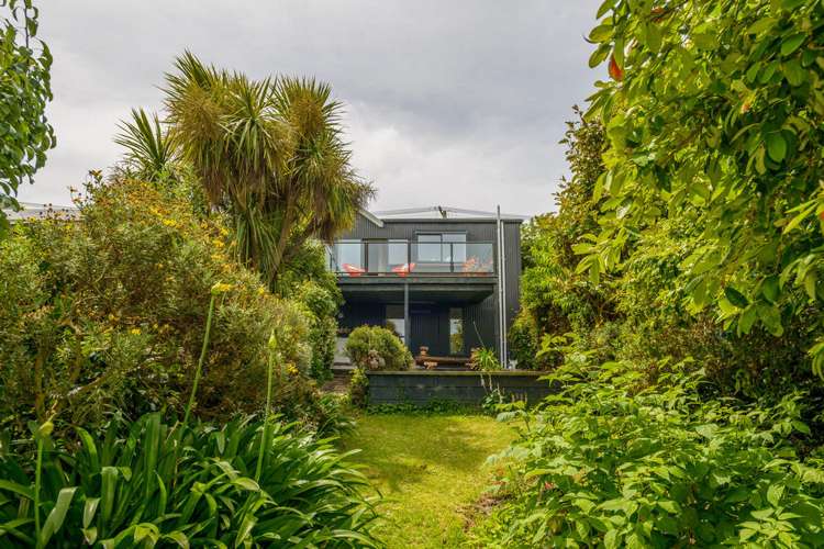 39 Winchester Street Lyttelton_18