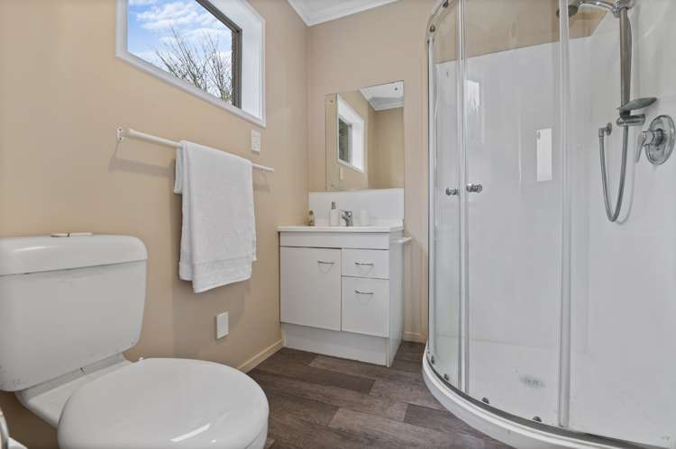 67a Clayton Road Mangakakahi_8