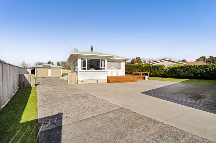 15 Rosalind Street Stratford_19