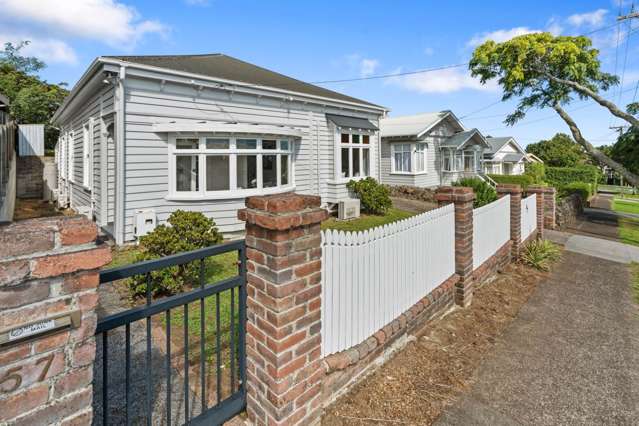 Romantic Villa with Potential