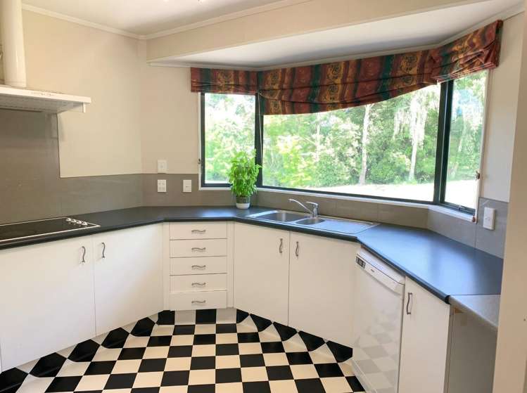 3 Springdale Grove Fitzherbert_3