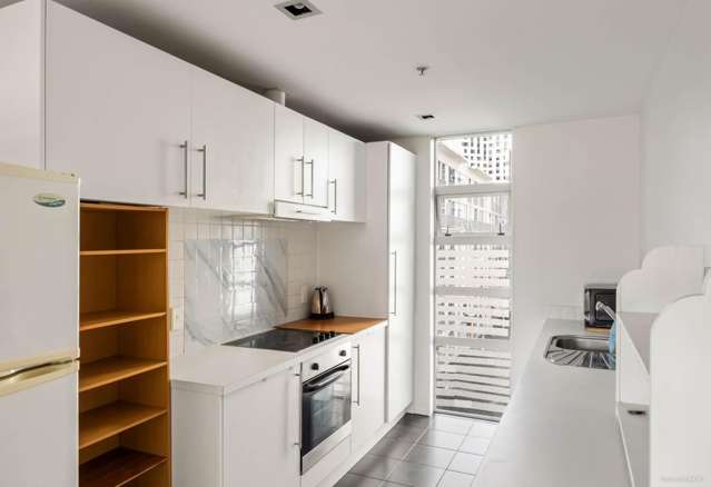 5A/56 Liverpool Street 10015_3