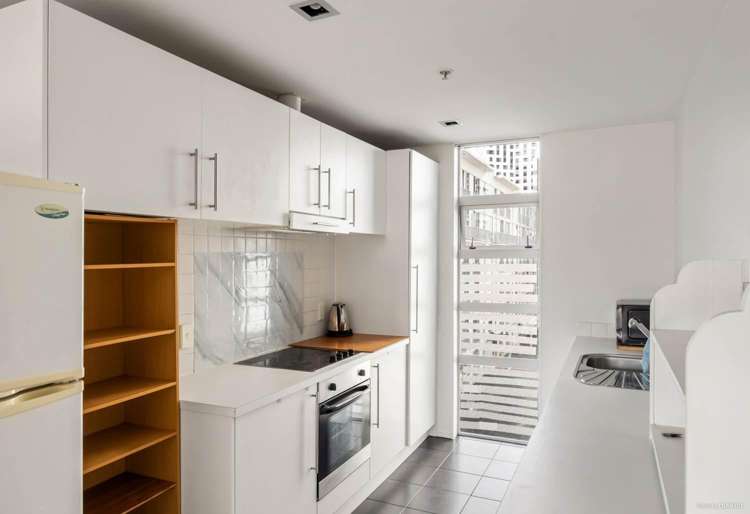 5A/56 Liverpool Street 10015_3