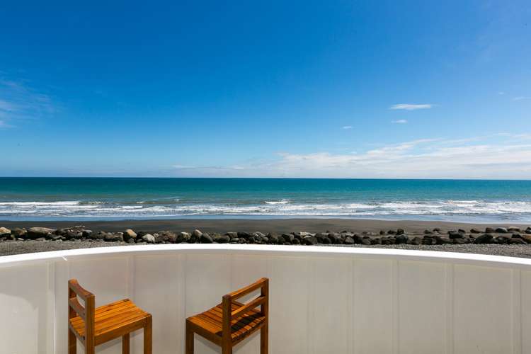 33 Onaero Beach Road Onaero_1