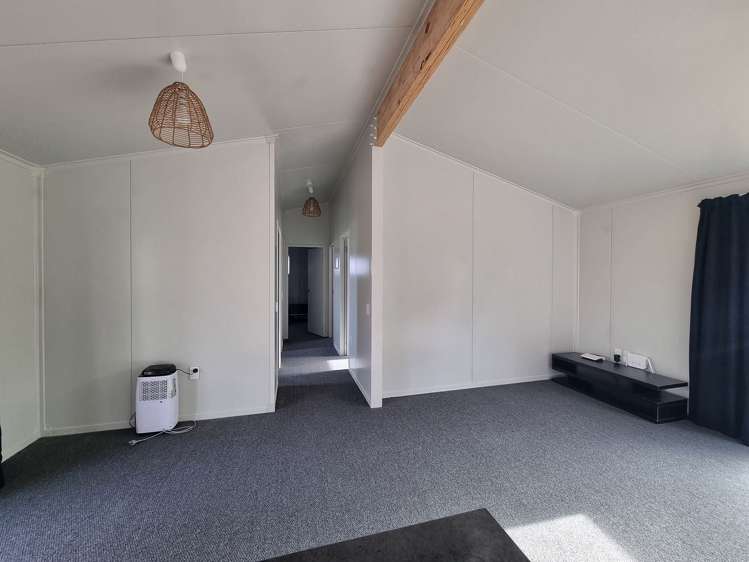 586B Pioneer Highway Highbury_9