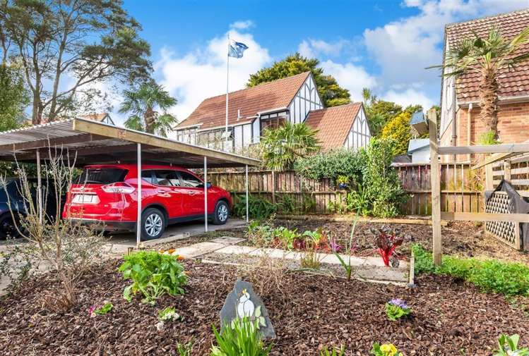 1/17 Swanson Road Henderson_20