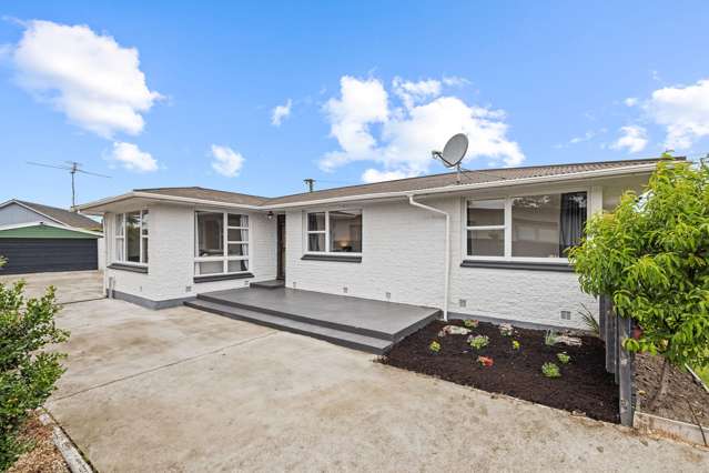 379 Breezes Road Aranui_1