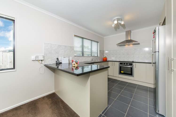 20 Gordon Stanley Drive Massey_5