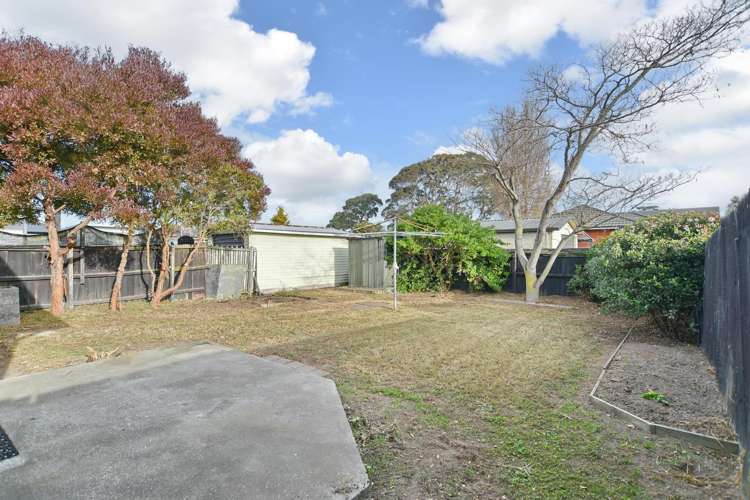 262 Breezes Road Aranui_19