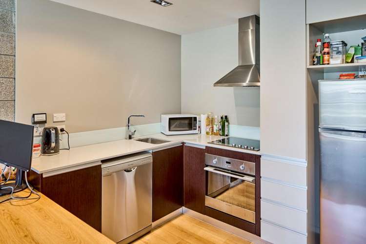 W405/405A 28 Torrens Terrace Mount Cook_6