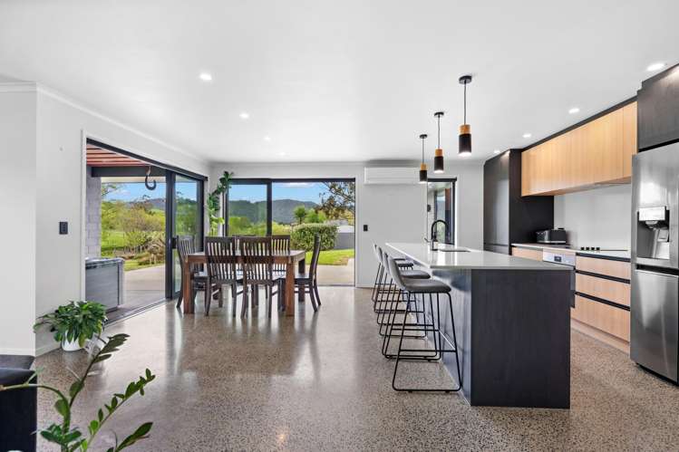 16 Moorey Lane Otaika_4