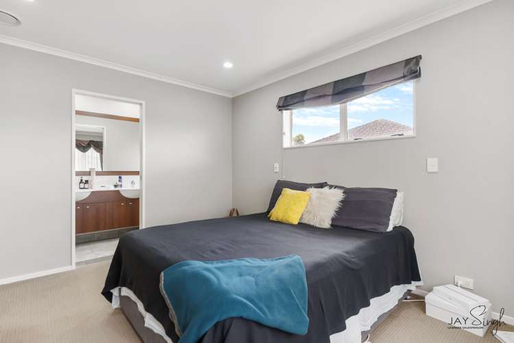 3 Bridgefield Crescent Flat Bush_16