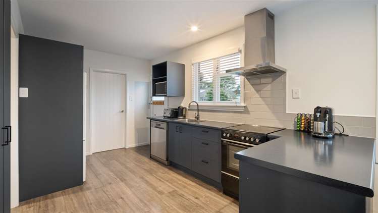 63 Blankney Street Hornby_14