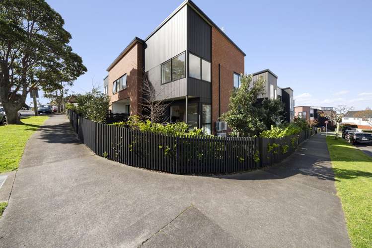 3/4 Elstree Avenue Glen Innes_11
