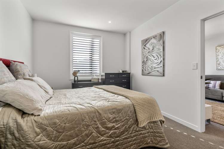 202/1 Kimiora Street Three Kings_8