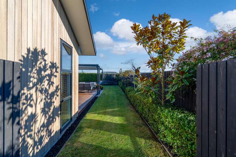11 Minorca Lane Burwood_38
